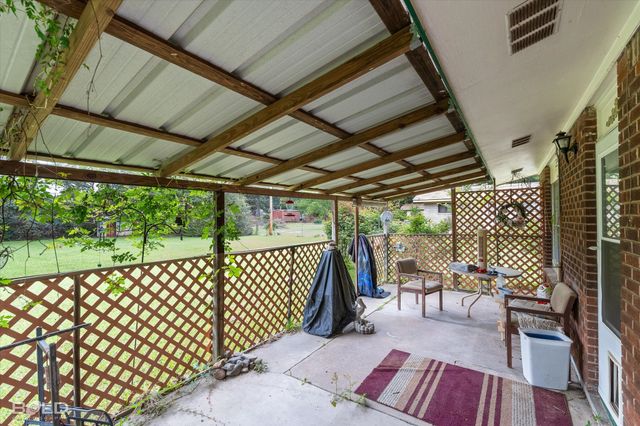 9508 Palmetto Lane, Shreveport, LA 71118