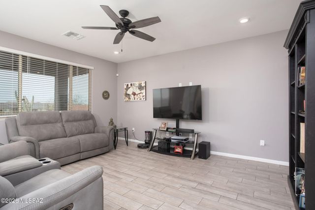 7904 S Bonanza Park Drive, Tucson, AZ 85747