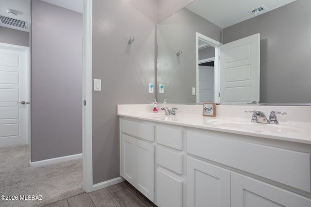 7904 S Bonanza Park Drive, Tucson, AZ 85747