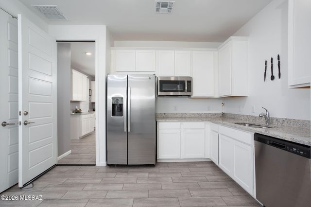 7904 S Bonanza Park Drive, Tucson, AZ 85747