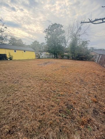 2605 Bennett Yard Road, Charleston, SC 29405
