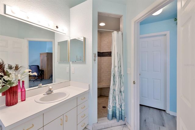 6400 46TH AVENUE N 71, Kenneth City, FL 33709