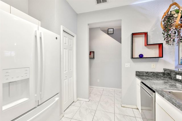 6400 46TH AVENUE N 71, Kenneth City, FL 33709