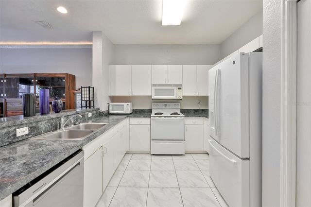 6400 46TH AVENUE N 71, Kenneth City, FL 33709