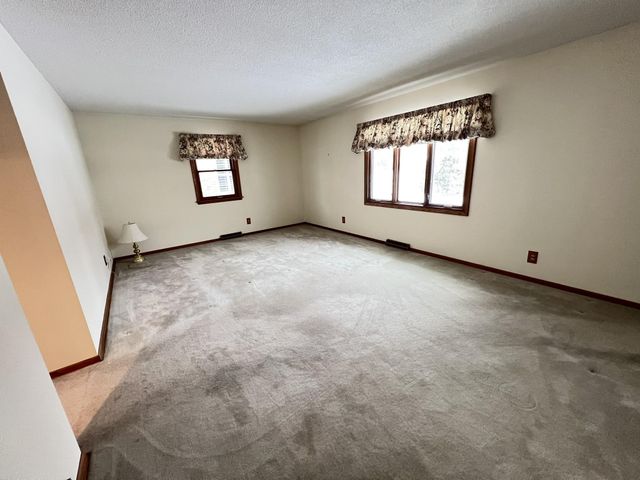 7441 Girard Avenue S, Richfield, MN 55423