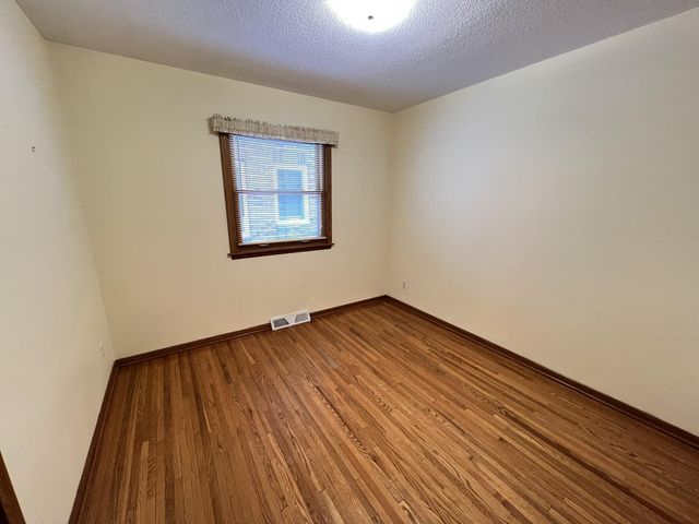 7441 Girard Avenue S, Richfield, MN 55423