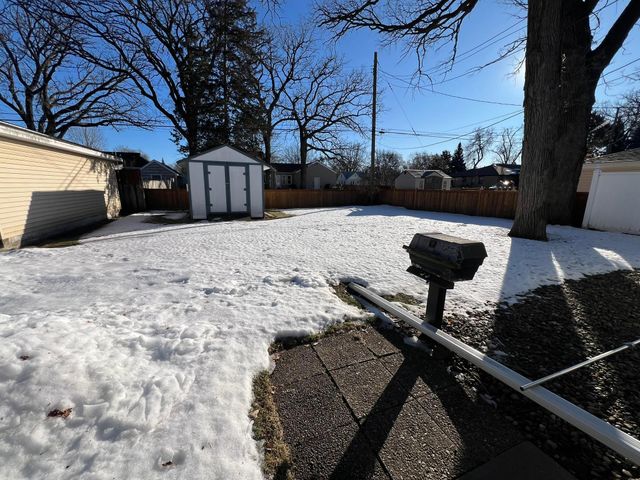 7441 Girard Avenue S, Richfield, MN 55423