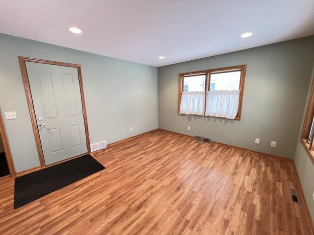 7441 Girard Avenue S, Richfield, MN 55423