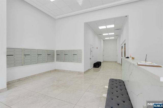 3219 City Place, Edgewater, NJ 07020