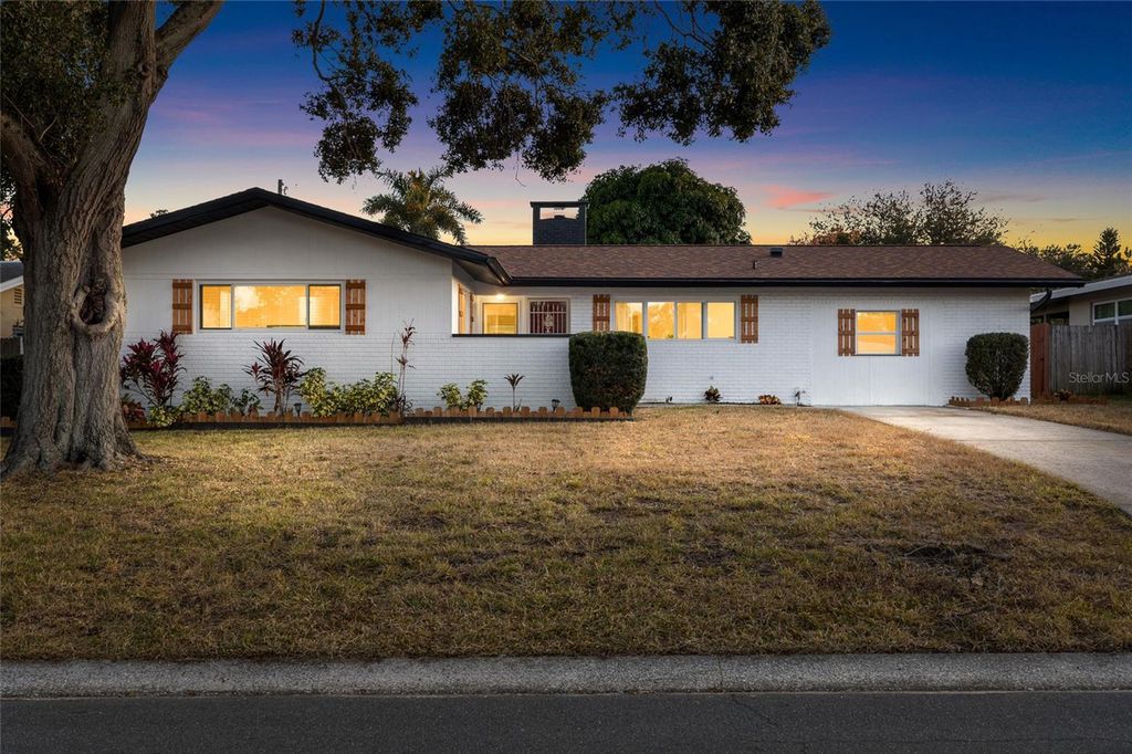 1711 S PATLIN CIRCLE, Largo, FL 33770