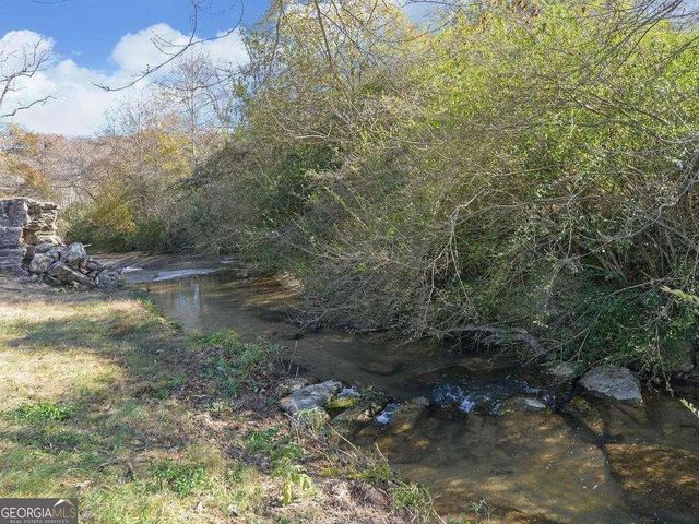 597 Highway 82, Winder, GA 30680