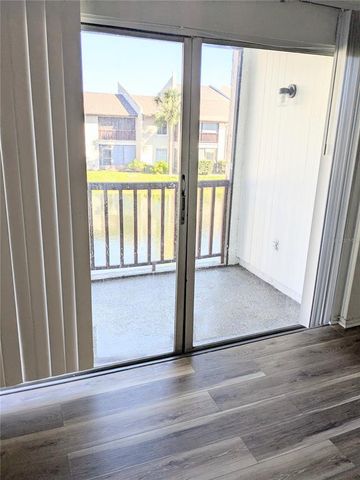 3840 N LAKE DRIVE 125, Tampa, FL 33614