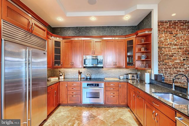 1301 HULL ST, Baltimore, MD 21230