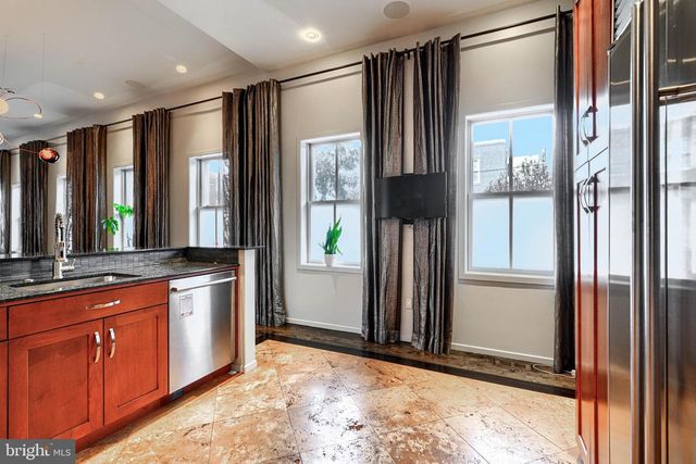 1301 HULL ST, Baltimore, MD 21230