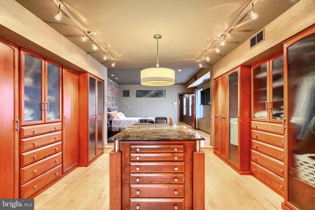 1301 HULL ST, Baltimore, MD 21230