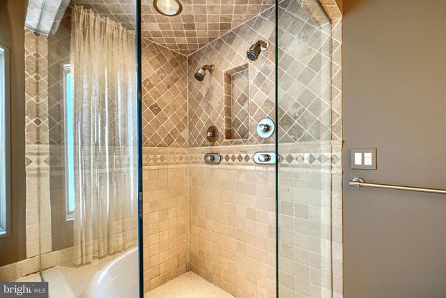 1301 HULL ST, Baltimore, MD 21230