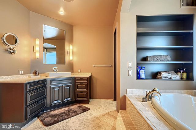 1301 HULL ST, Baltimore, MD 21230