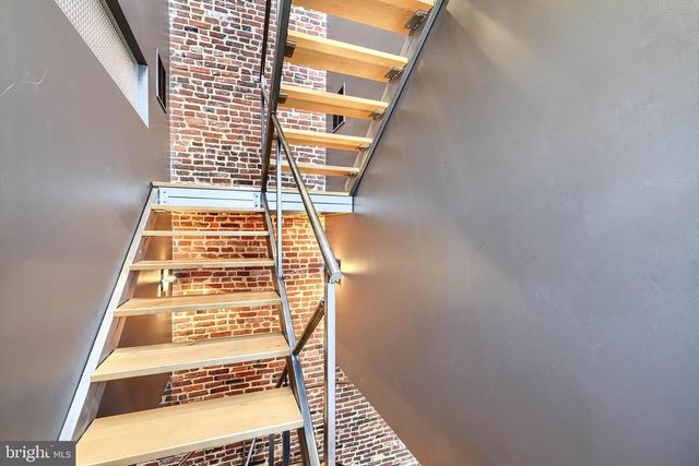 1301 HULL ST, Baltimore, MD 21230