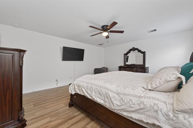 9931 Chimney Swift Lane, Conroe, TX 77385