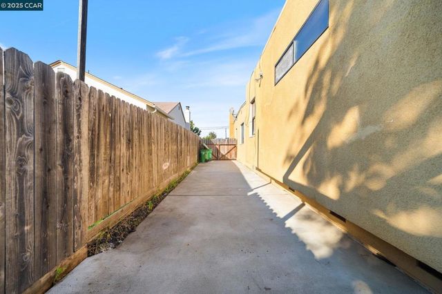 2380 107th Avenue, Oakland, CA 94603