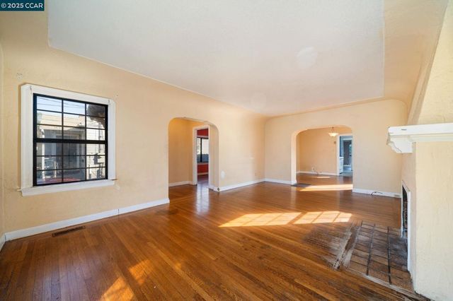 2380 107th Avenue, Oakland, CA 94603