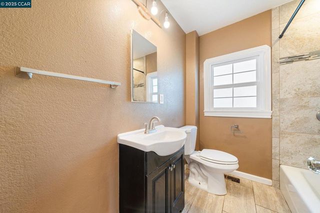 2380 107th Avenue, Oakland, CA 94603