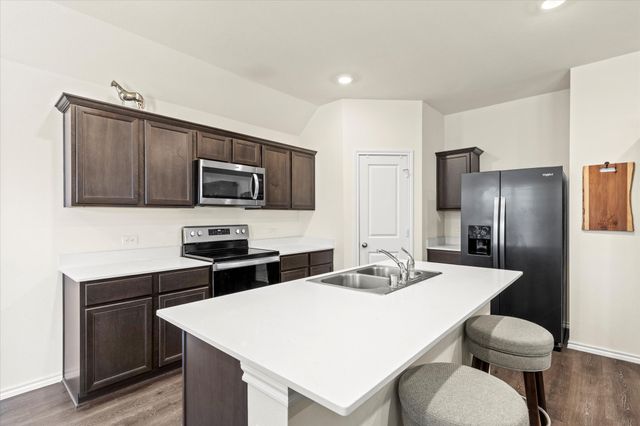 11236 W Pond Drive, Providence Village, TX 76227