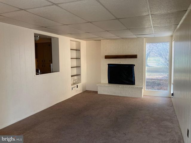10 MOLLER PKWY #B, Hagerstown, MD 21742
