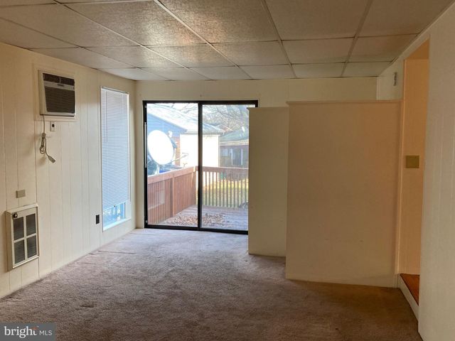 10 MOLLER PKWY #B, Hagerstown, MD 21742
