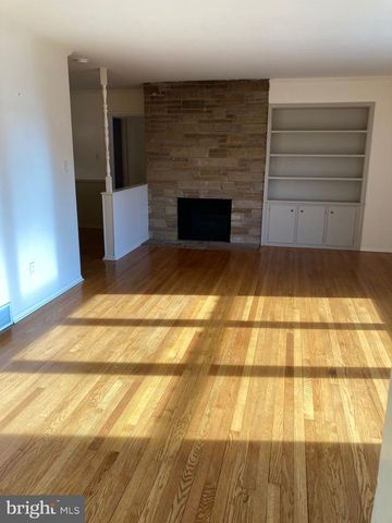 10 MOLLER PKWY #B, Hagerstown, MD 21742