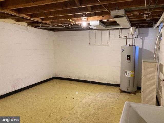 10 MOLLER PKWY #B, Hagerstown, MD 21742