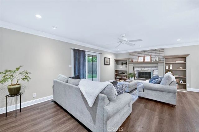 2515 E Los Altos, Fresno, CA 93710