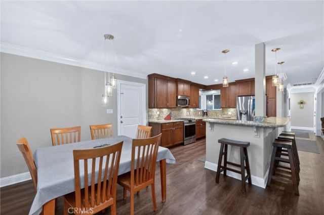 2515 E Los Altos, Fresno, CA 93710