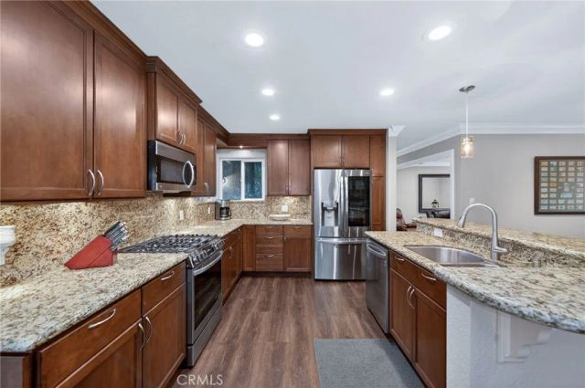 2515 E Los Altos, Fresno, CA 93710