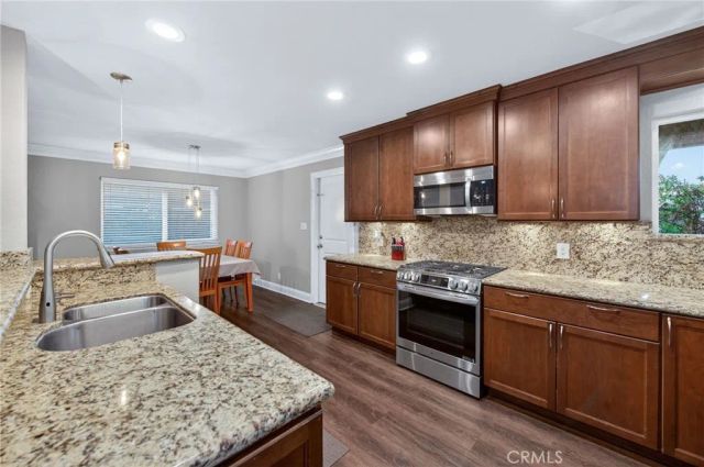 2515 E Los Altos, Fresno, CA 93710
