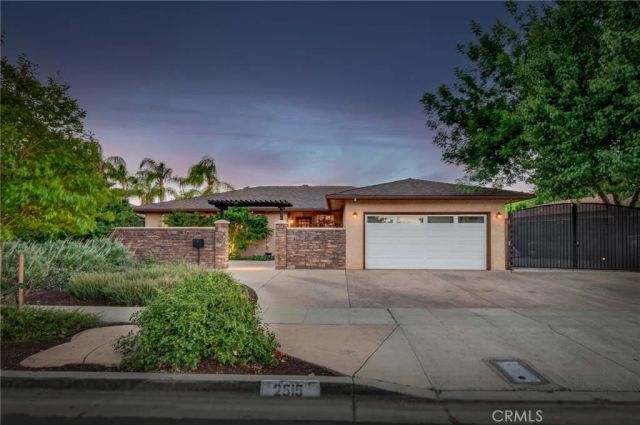 2515 E Los Altos, Fresno, CA 93710