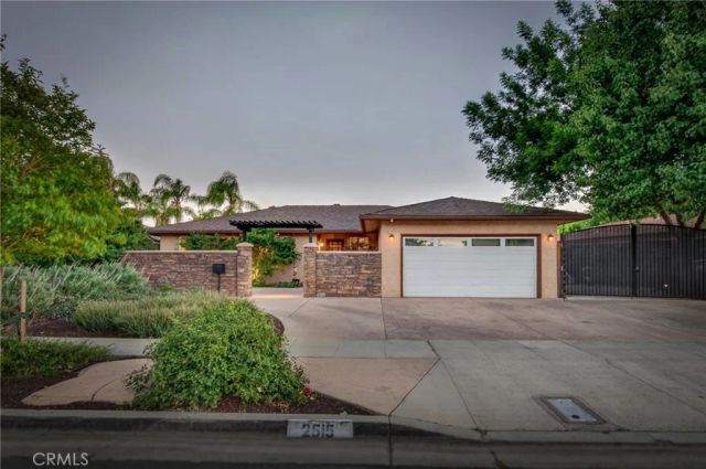 2515 E Los Altos, Fresno, CA 93710
