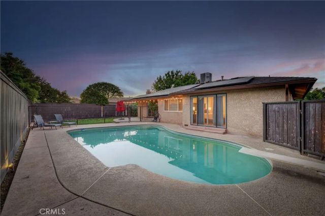 2515 E Los Altos, Fresno, CA 93710
