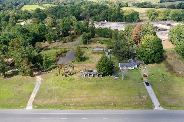 3053 Us Highway 59 N, Livingston, TX 77351