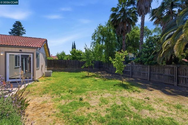 4428 Bacall Ct, Antelope, CA 95843