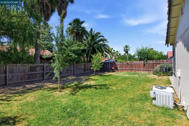 4428 Bacall Ct, Antelope, CA 95843