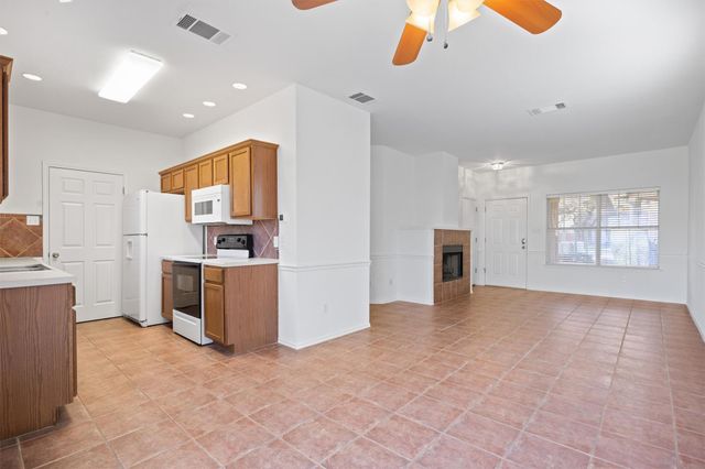 4400 Switch Willo 12, Austin, TX 78727