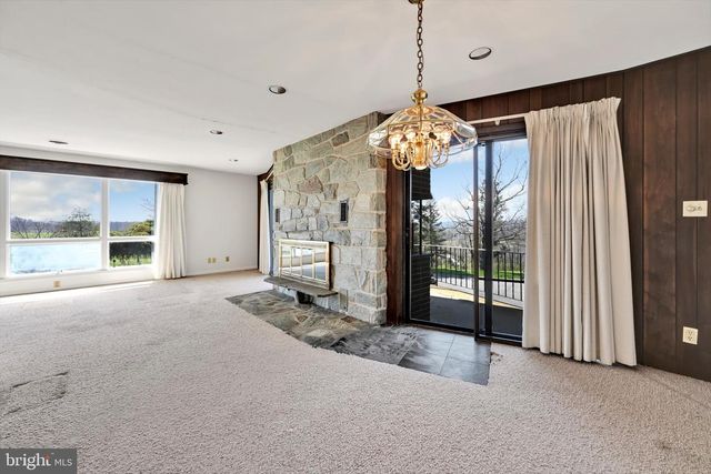 57 ARBORETUM RD, Bernville, PA 19506