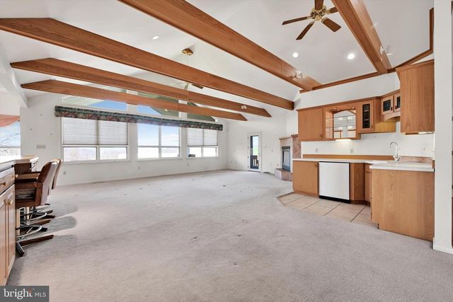 57 ARBORETUM RD, Bernville, PA 19506