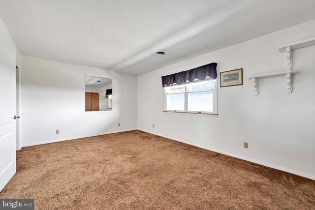 57 ARBORETUM RD, Bernville, PA 19506