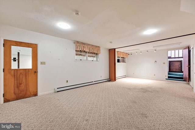 57 ARBORETUM RD, Bernville, PA 19506