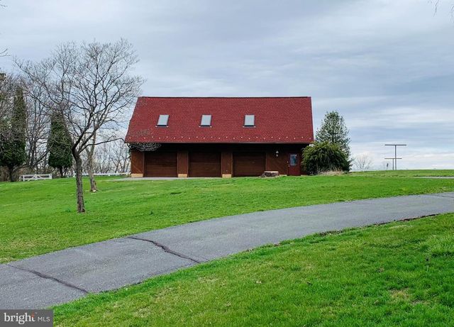 57 ARBORETUM RD, Bernville, PA 19506