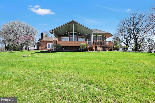 57 ARBORETUM RD, Bernville, PA 19506