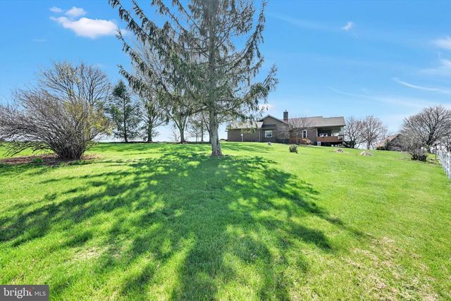 57 ARBORETUM RD, Bernville, PA 19506