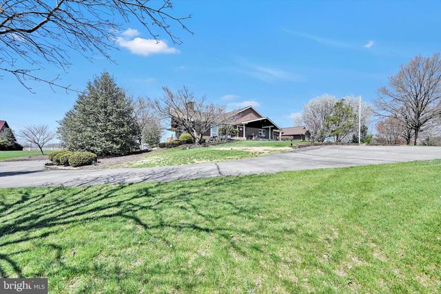 57 ARBORETUM RD, Bernville, PA 19506